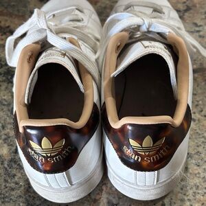 Adidas Stan Smith - tortoise details